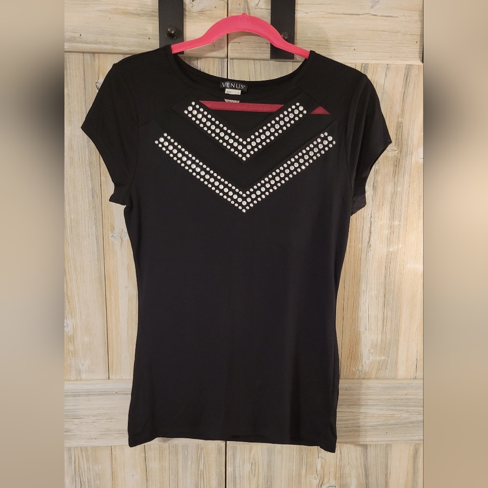 Venus Black studded/bling Tshirt Sz M